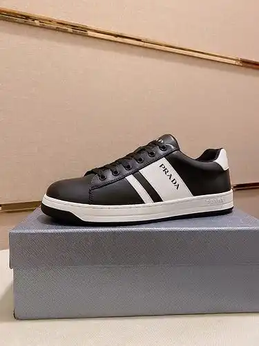 Prada men's shoe code 9B6 Size3844
