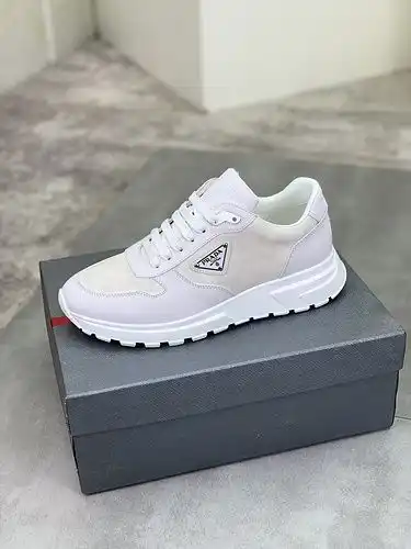 Prada men's shoe code 93C Size3844