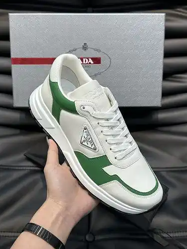 Prada men's shoe code 9B6 Size3844