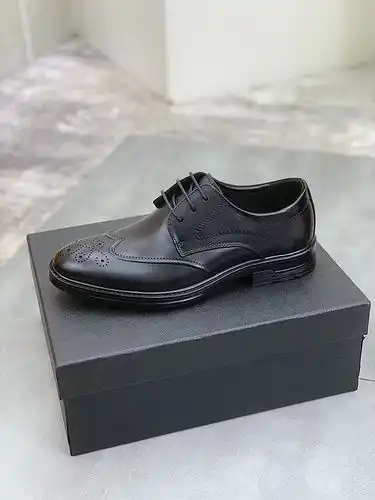 Prada men's shoe code 64B Size3844