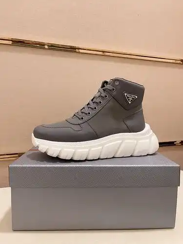 Prada men's shoe code 922C4 Size3844 can be customized with 4 non refundable options