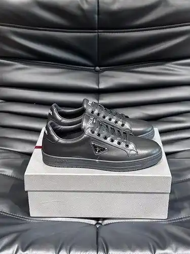 Prada men's shoe code 9B3 Size3844