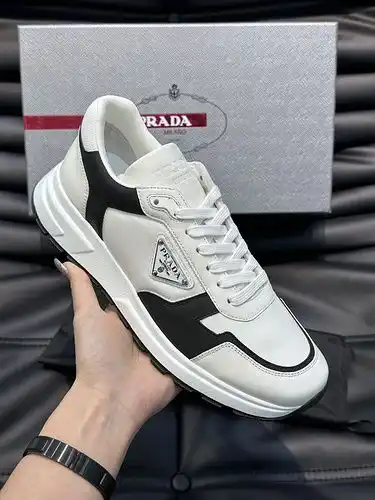 Prada men's shoe code 9B6 Size3844