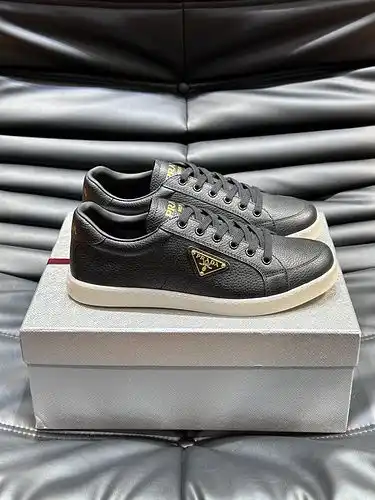 Prada men's shoe code 9B3 Size3844