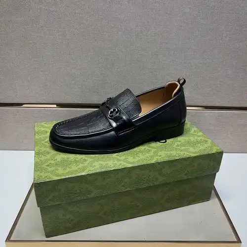 Código de zapatos masculinos Gucci 927b9 talla 3844