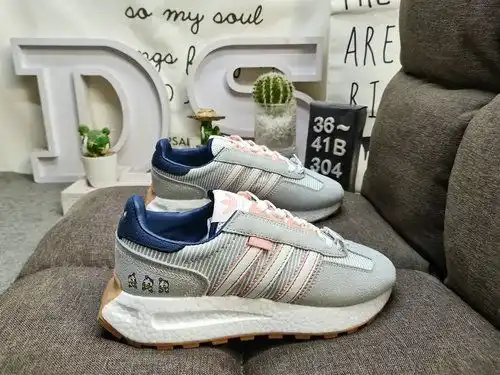 El prototipo Adidas Racing 1D boost de la clase corporativa 30g4d tiene una velocidad ligera, una co