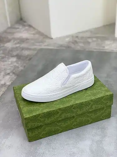 Código de zapatos masculinos Gucci 924b talla 3844