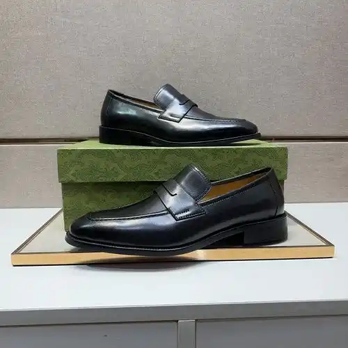 Código de calzado masculino Gucci 927c3 talla 3844