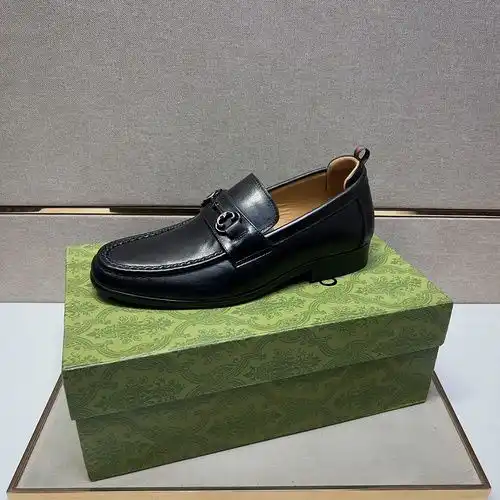 Código de zapatos masculinos Gucci 927b9 talla 3844