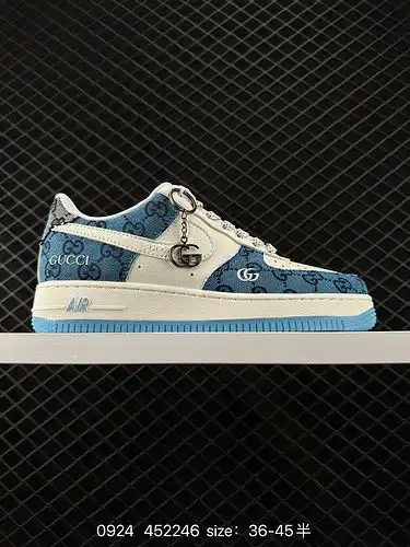 2c30g co., Ltd. publica en el extranjero el patrón azul conjunto de Nike Air Force 1D x2c70g7 low gu