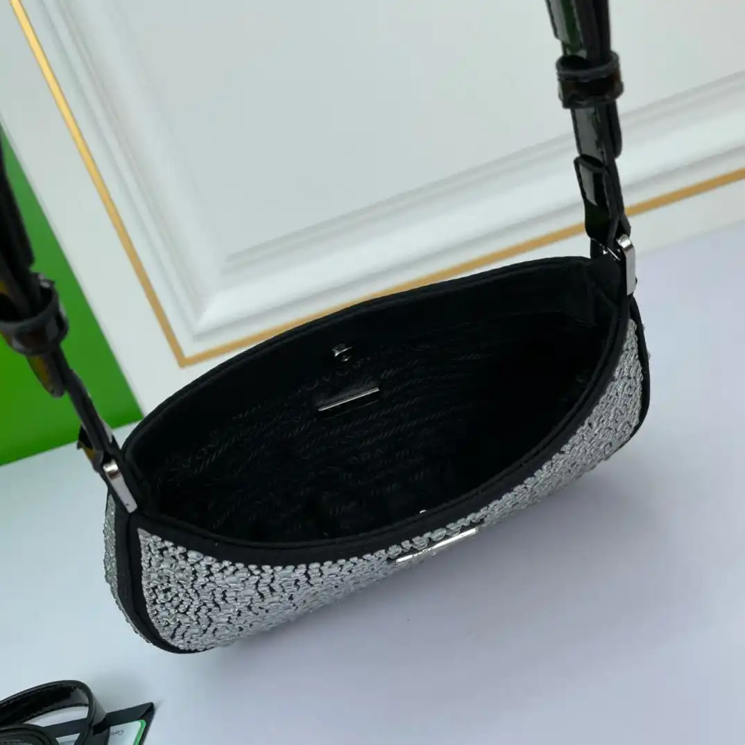KK02450 (15).webp