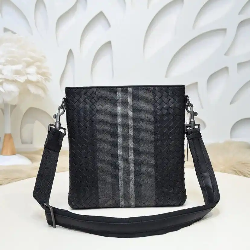 KK03850 (1).webp