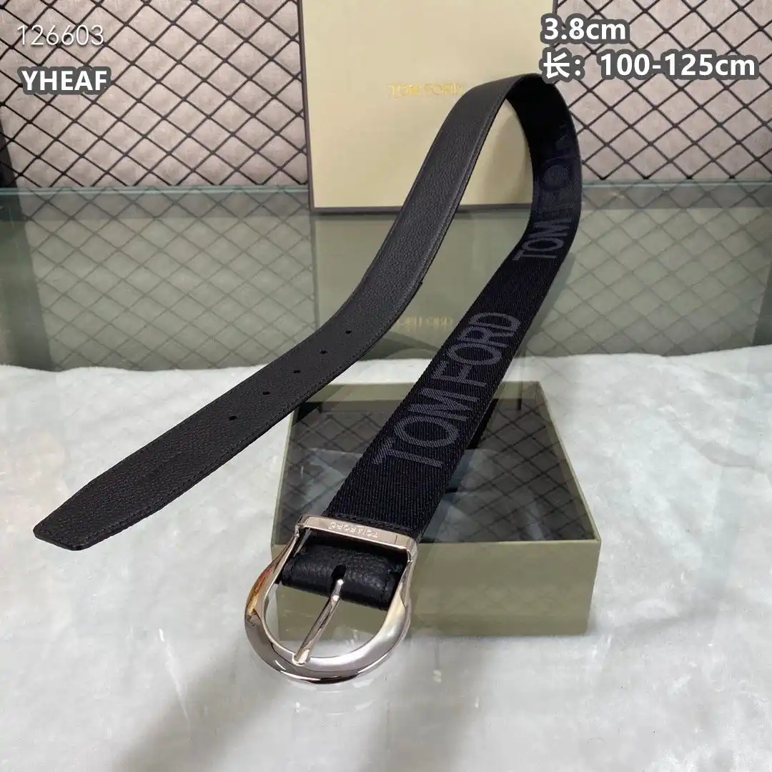 SB001250 (186).webp