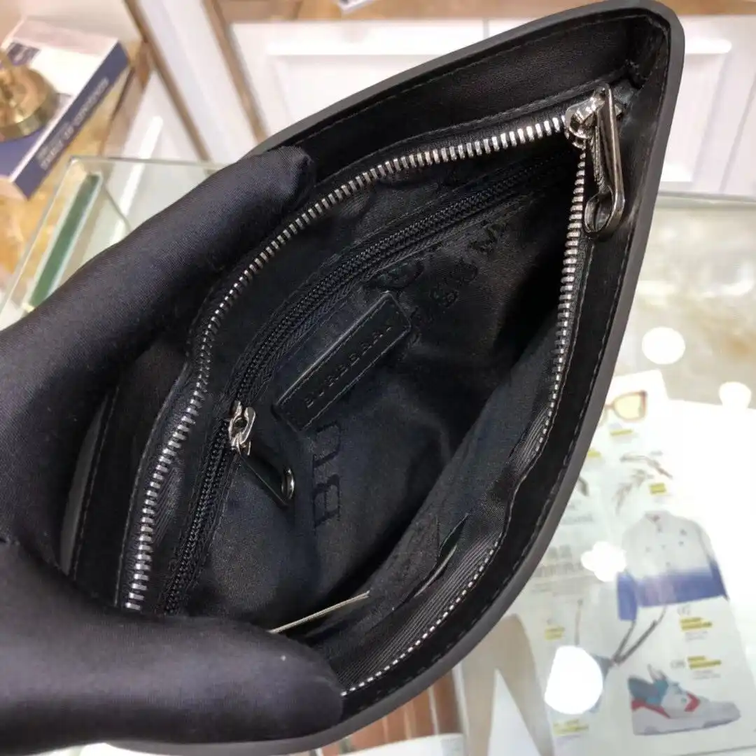 KK02350 (5).webp