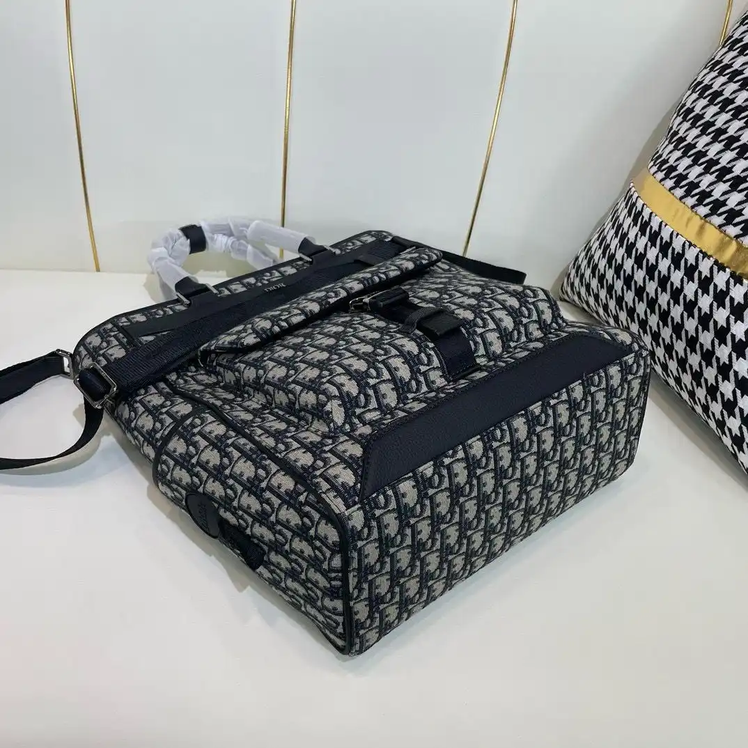 KK04750 (9).webp