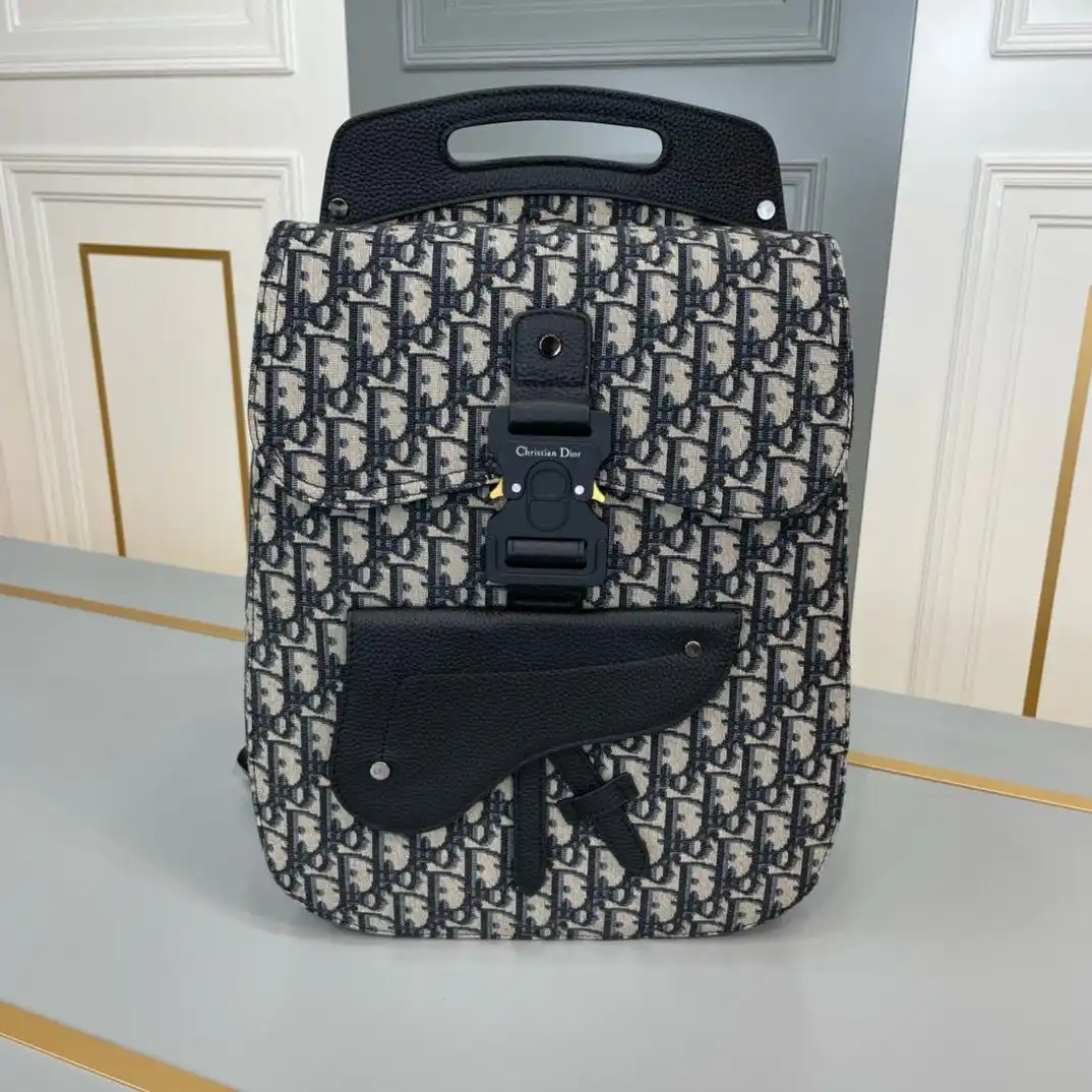 KK05450 (1).webp