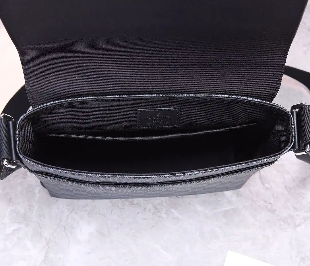 KK03050 (5).webp