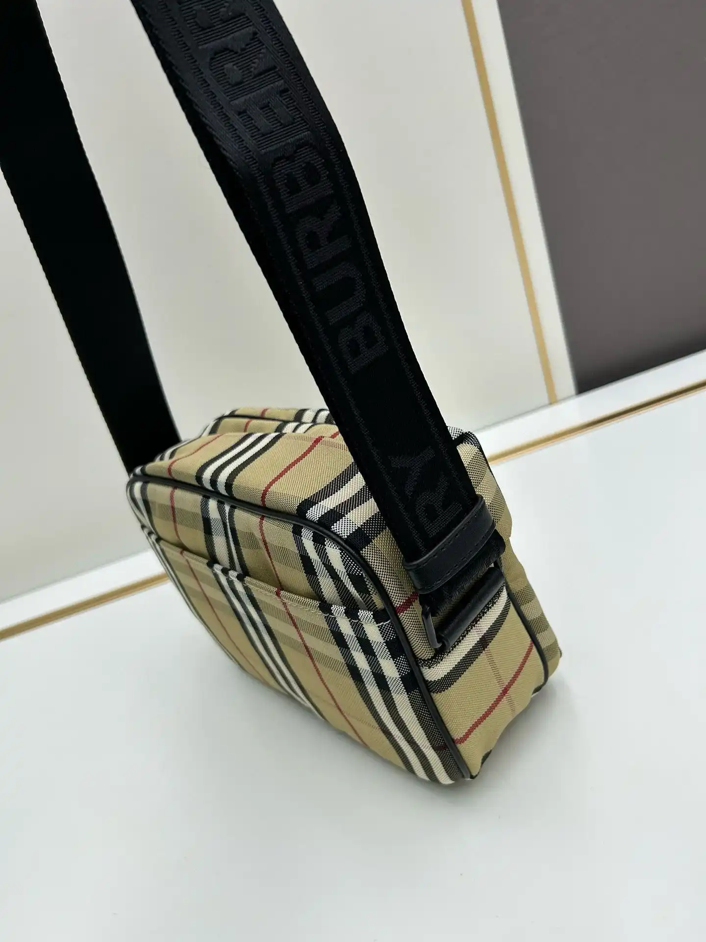 KK02650 (17).webp