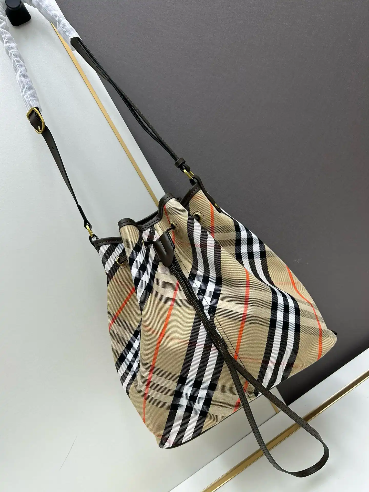 KK03050 (4).webp