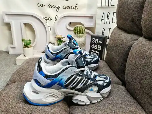 La versión de desarrollo en papel original de la versión original de media yarda de zapatos masculin