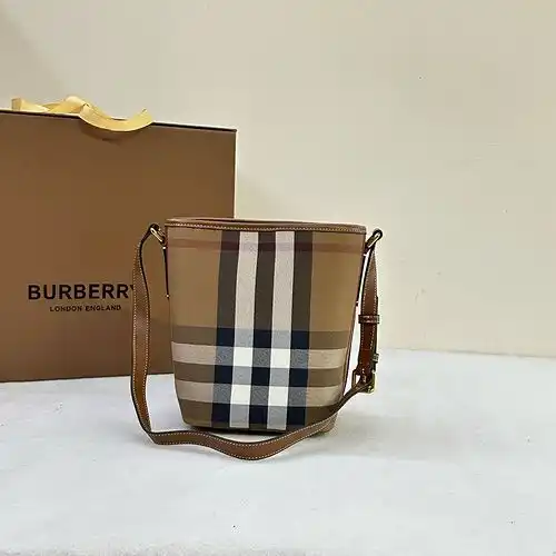 Burberry Bucket Bag Burberry Women 's Bag Burberry Sleeve Bag importó la mejor versión original de c