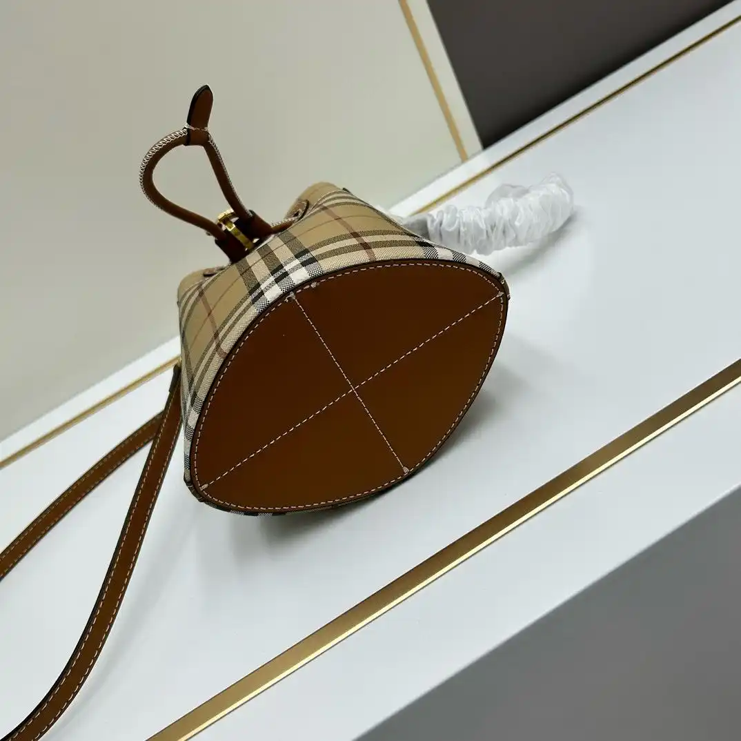 KK02950 (19).webp