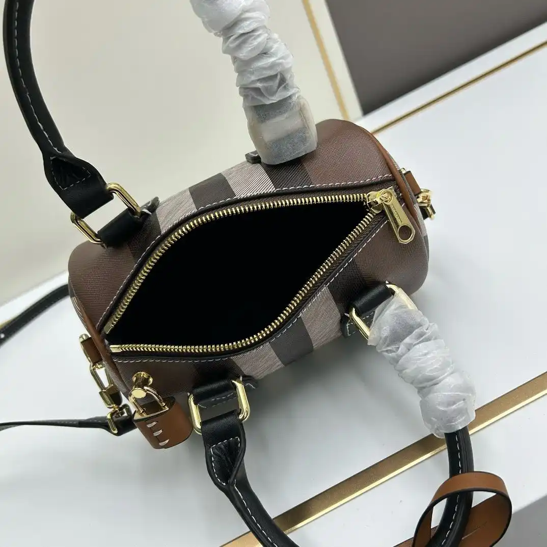 KK02750 (10).webp