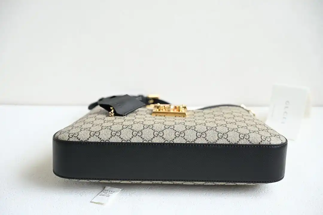 KK03850 (13).webp