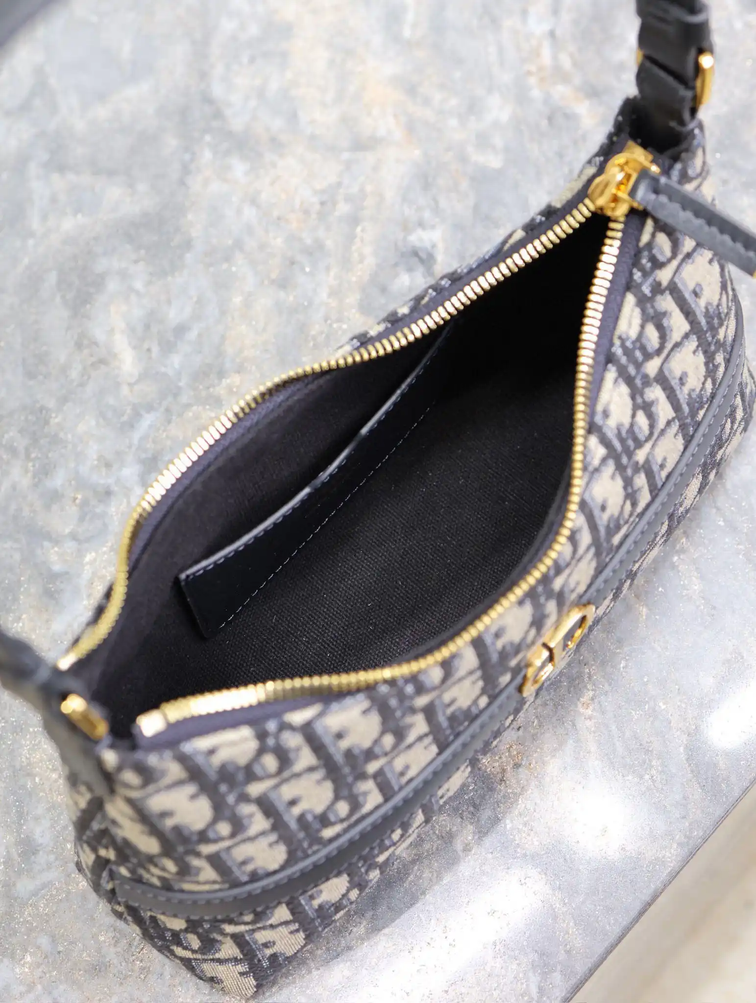 KK04850 (5).webp