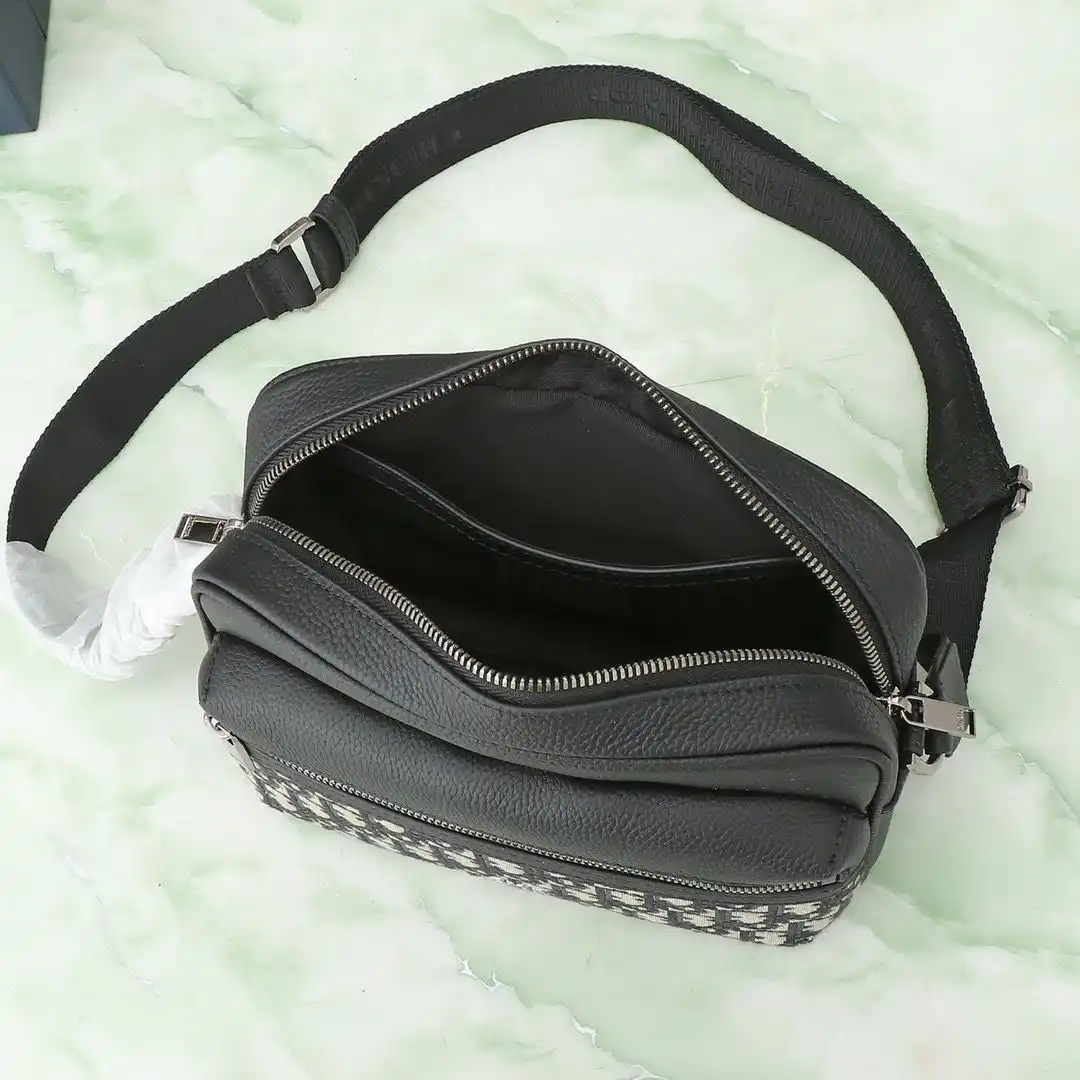 KK03650 (10).webp