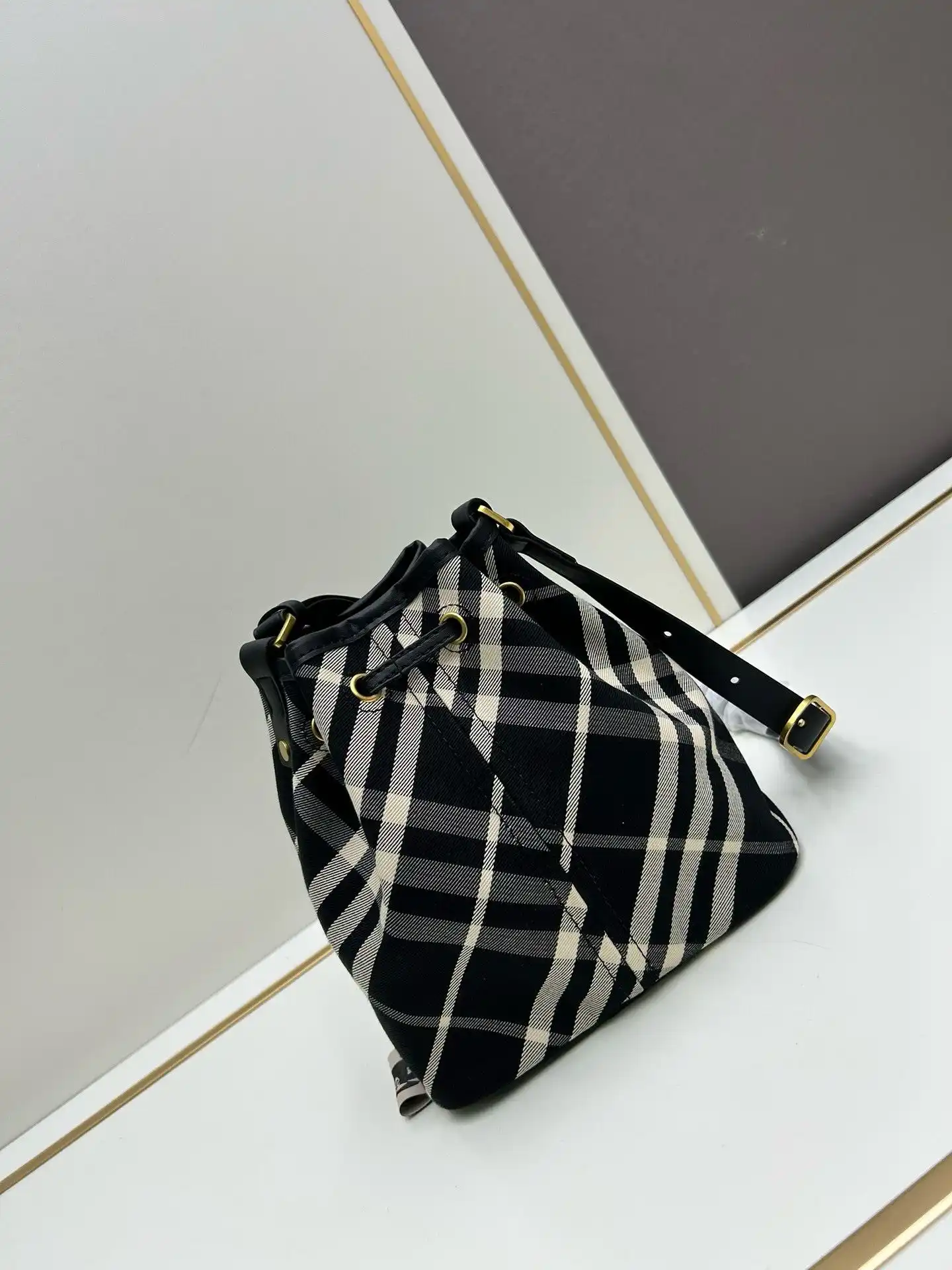 KK02850 (8).webp