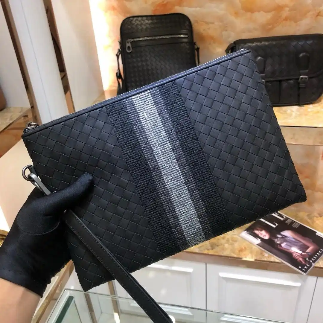 KK02950 (3).webp
