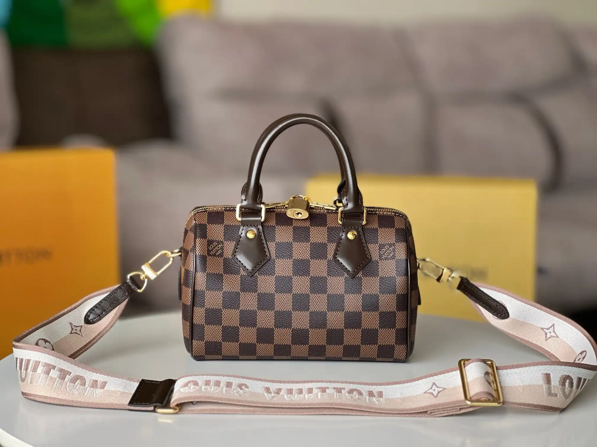 KK03550 (11).webp