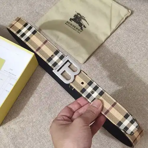 Cinturón de Burberry al por mayor cinturón de Burberry hombre al por mayor material de cuero origina