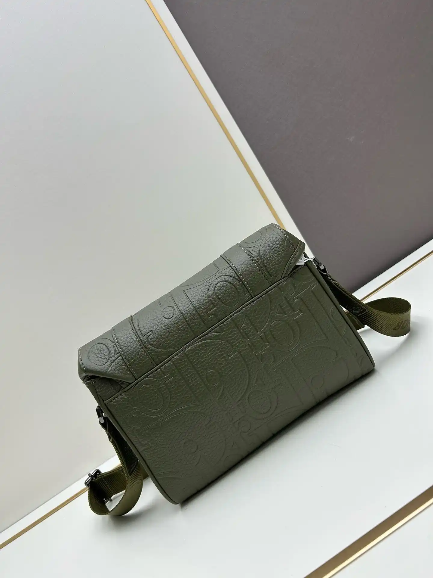 KK03350 (23).webp