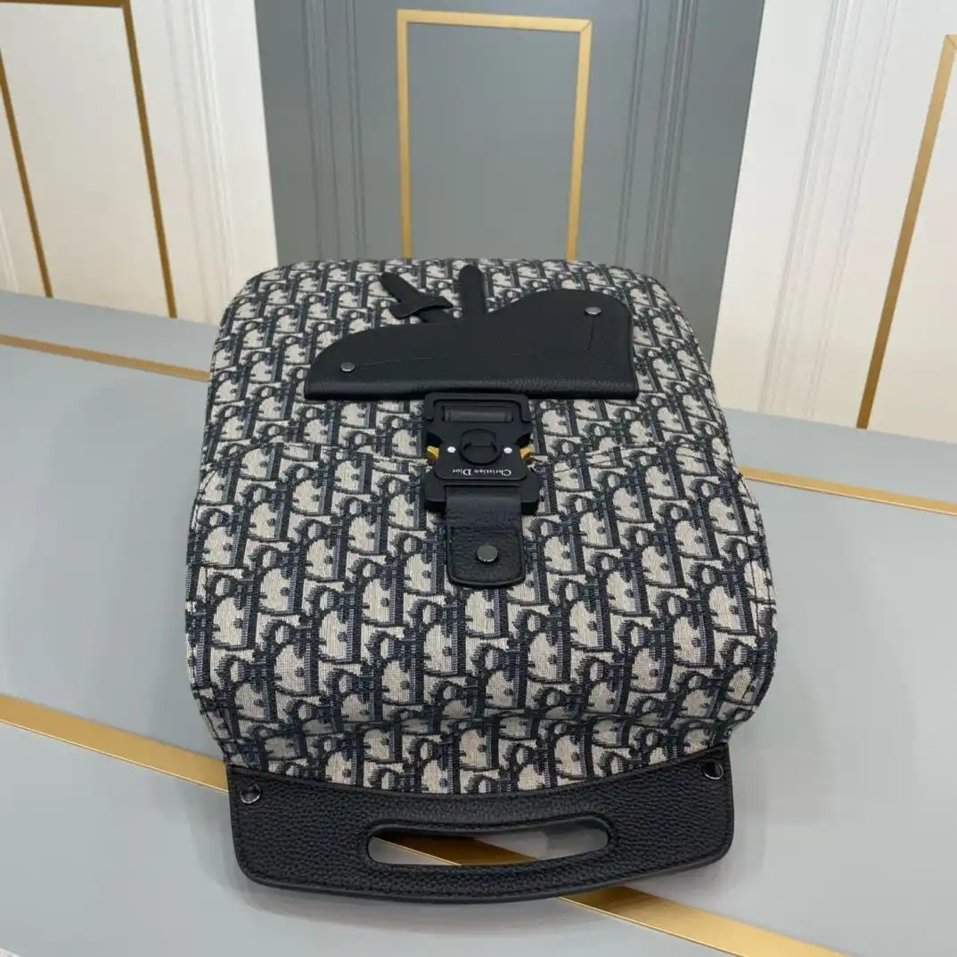 KK05450 (4).webp