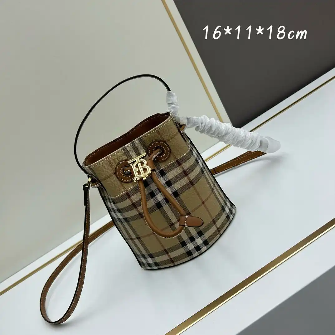 KK02950 (16).webp
