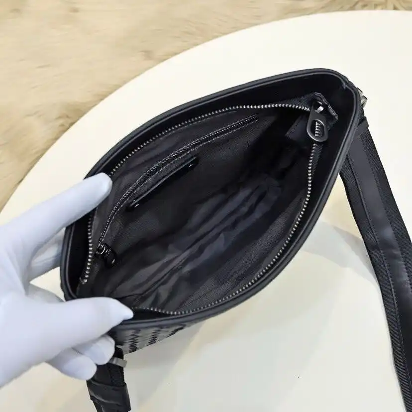 KK03850 (5).webp