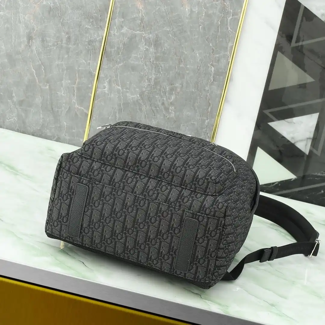 KK04050 (14).webp