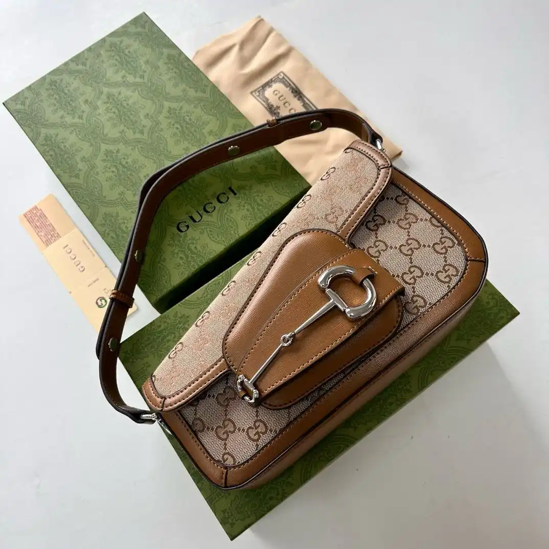 KK01750 (17).webp