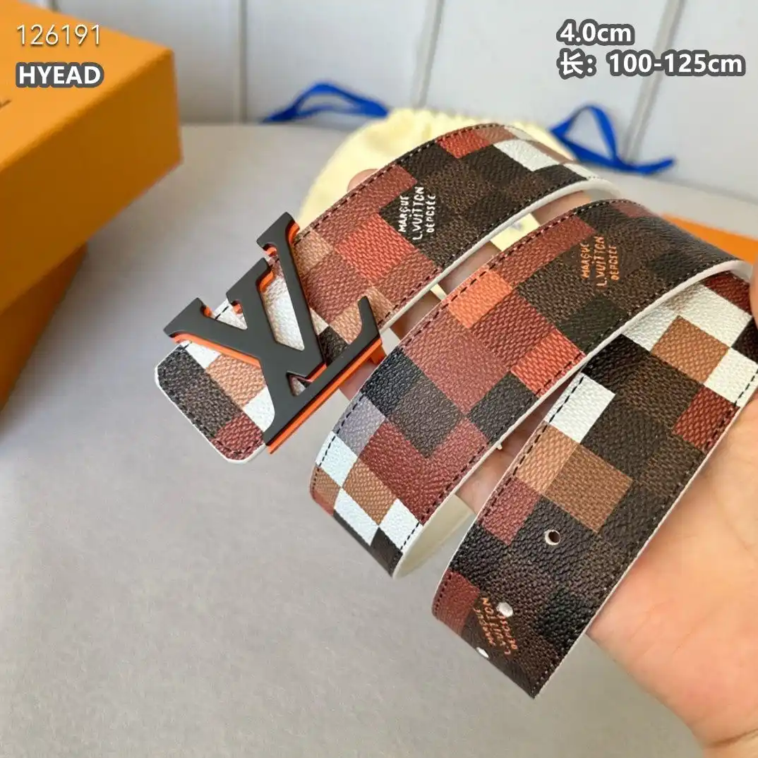 SE001250 (4).webp