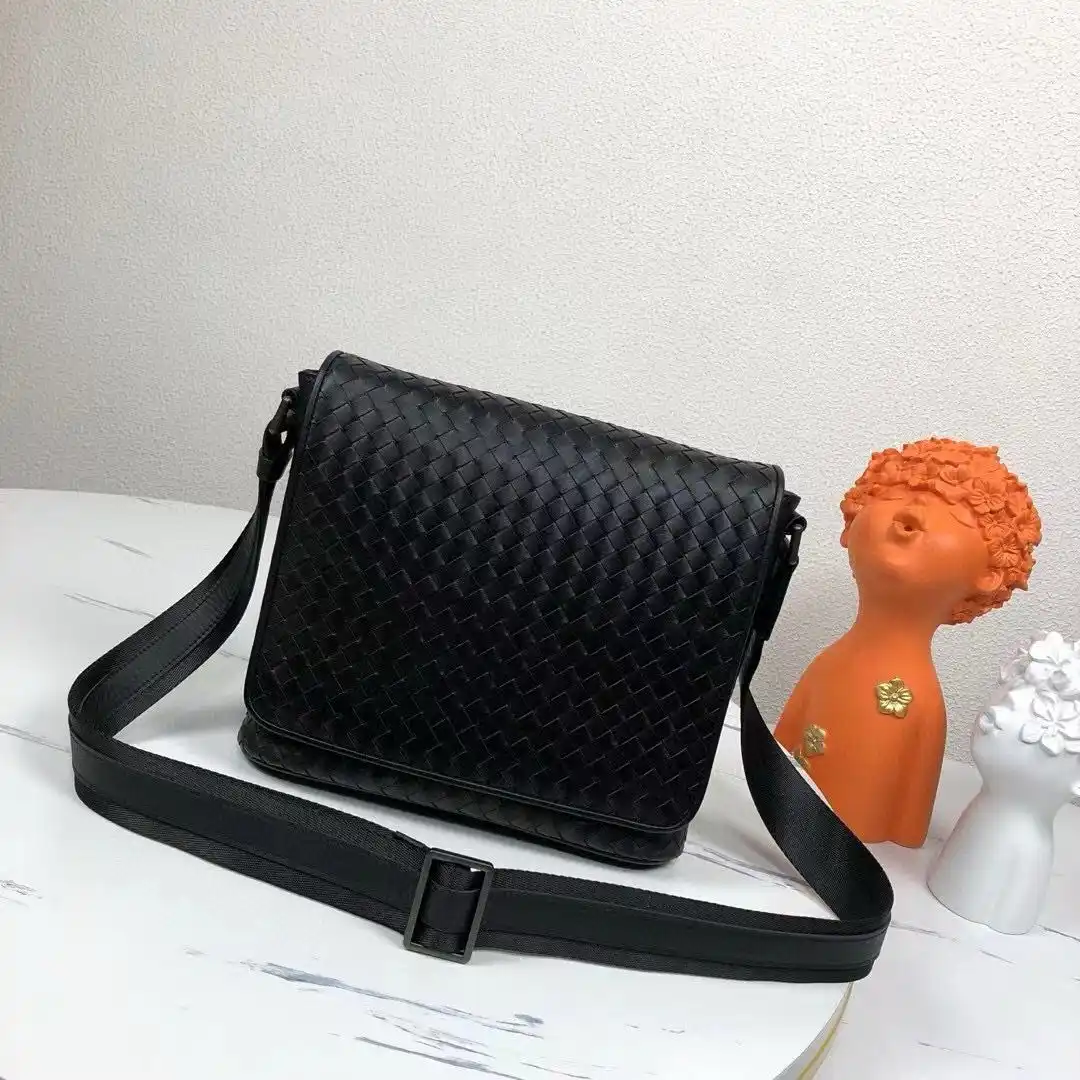 KK04350 (1).webp