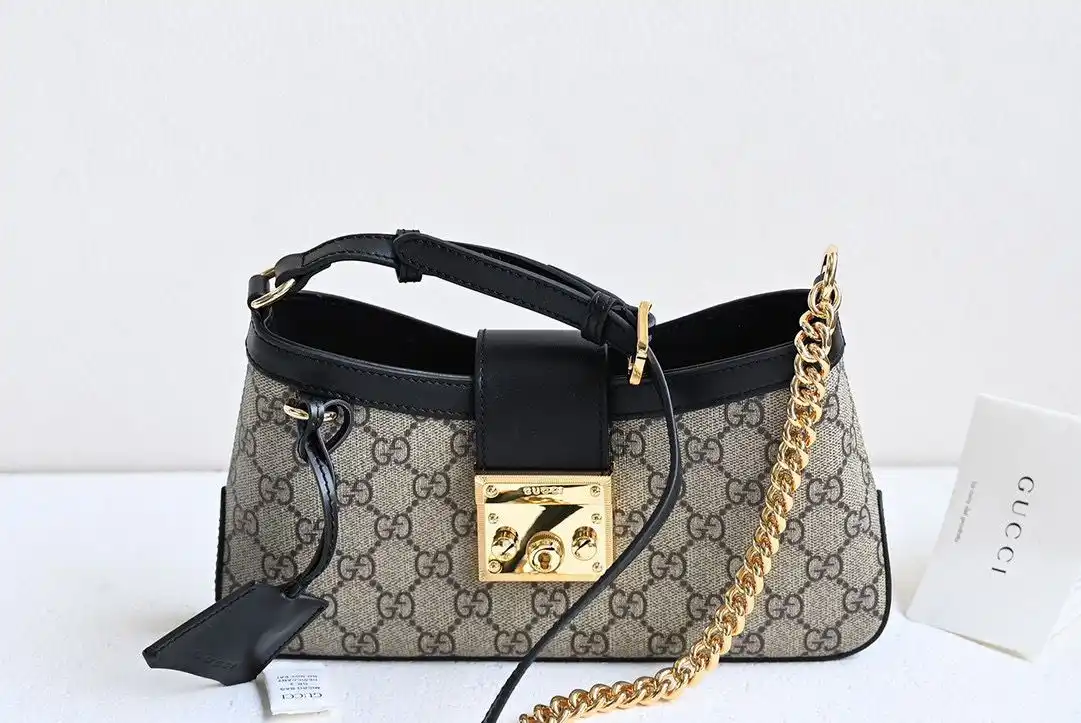 KK03550 (11).webp