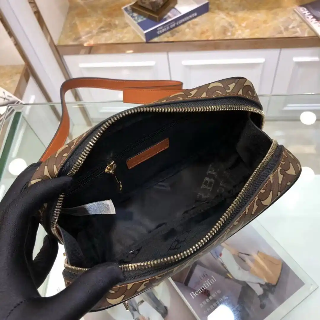 KK02650 (5).webp