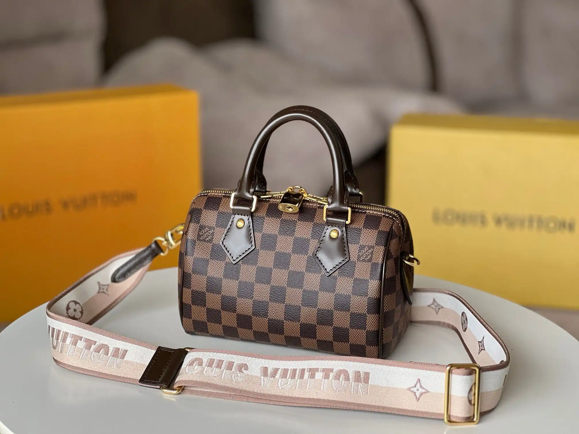 KK03550 (12).webp