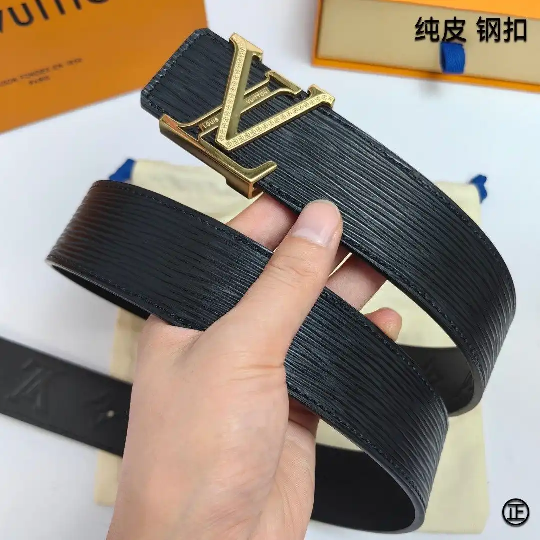 JE001250 (10).webp