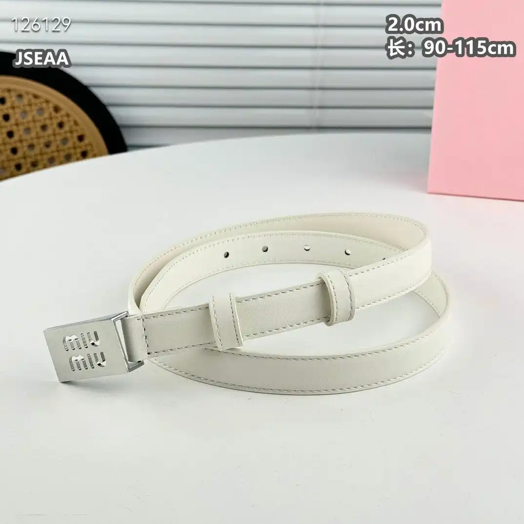 MF001250 (10).webp