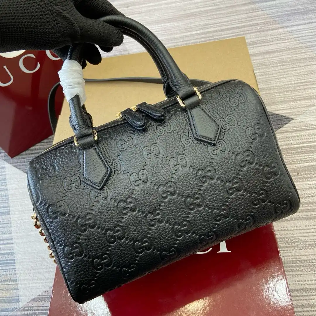 KK04650 (1).webp