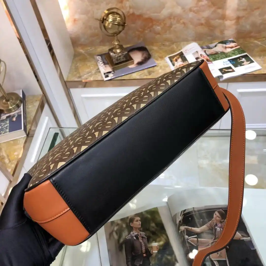 KK02750 (4).webp