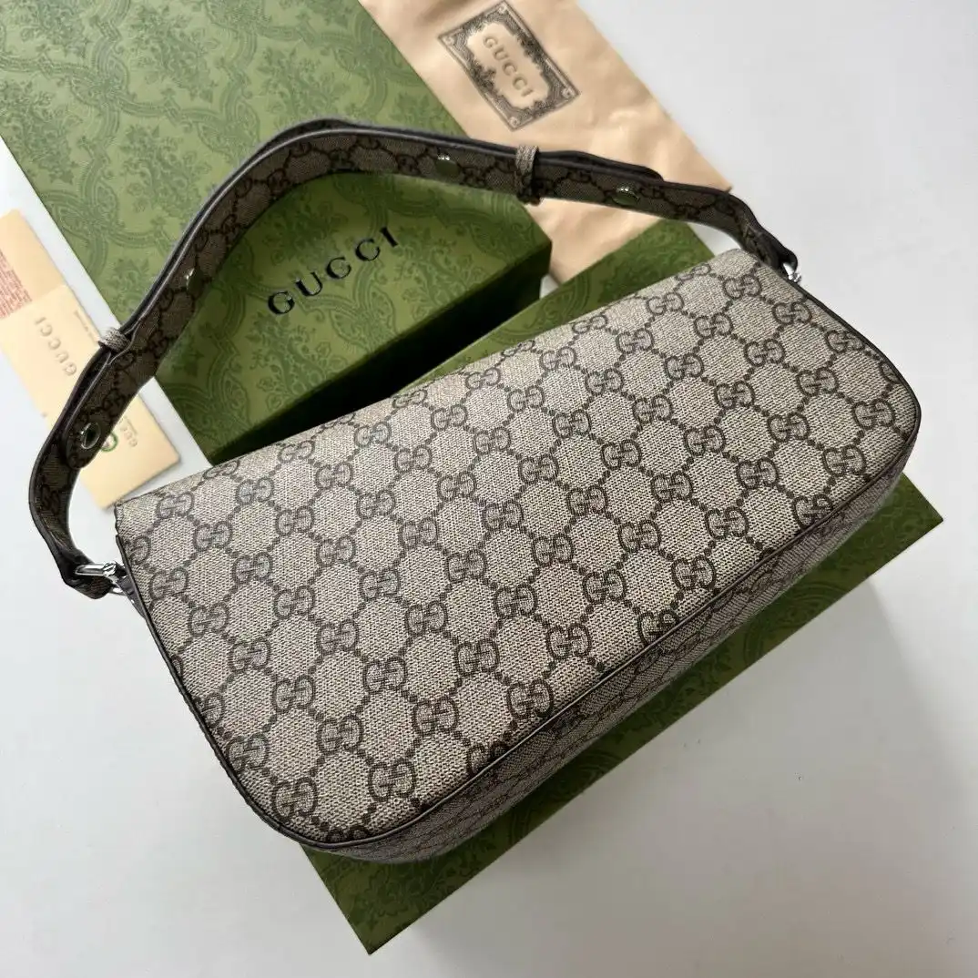 KK01750 (23).webp